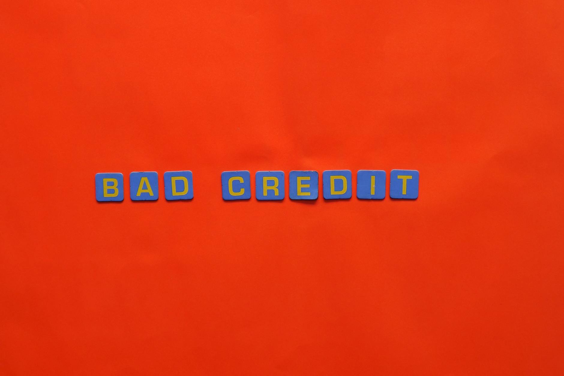 A credit utilization meter with lower and higher balance bands